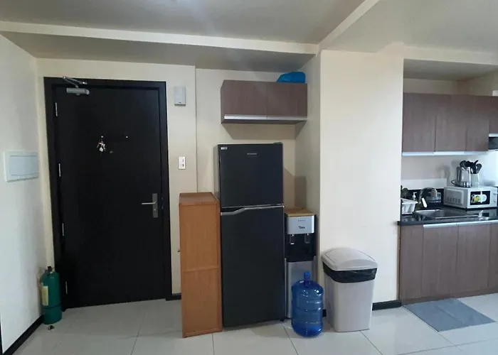 Executive At Radiance Bay Near Airport, Moa, Picc, World Trade Center Apartment *