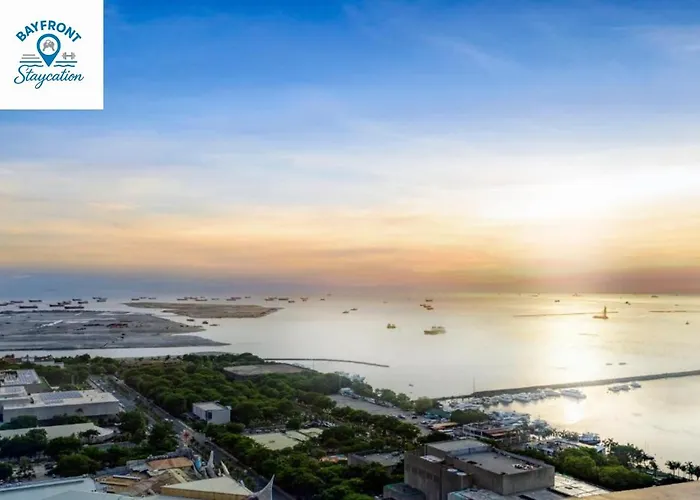Executive At Radiance Bay Near Airport, Moa, Picc, World Trade Center * Manila
