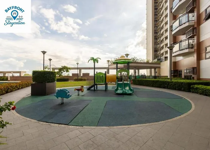 Executive At Radiance Bay Near Airport, Moa, Picc, World Trade Center Apartment Manila